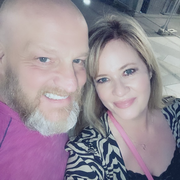 Welcome to Carrie’s page. Bundle 3 or more tops at any price for 3/$14. - Picture 4 of 4